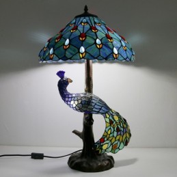 Tiffany Style Table Lamp...