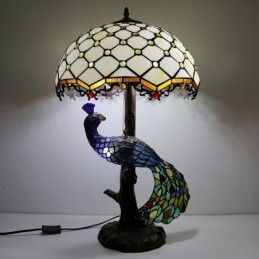 Tiffany Style Table Lamp...